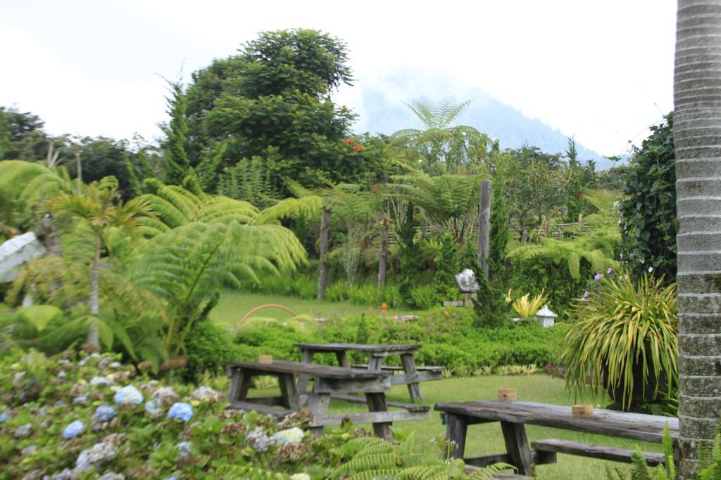 מלון Warung Rekreasi Bedugul מראה חיצוני תמונה