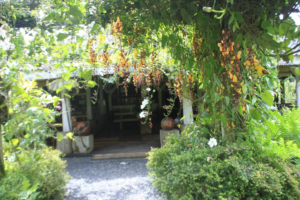 מלון Warung Rekreasi Bedugul מראה חיצוני תמונה